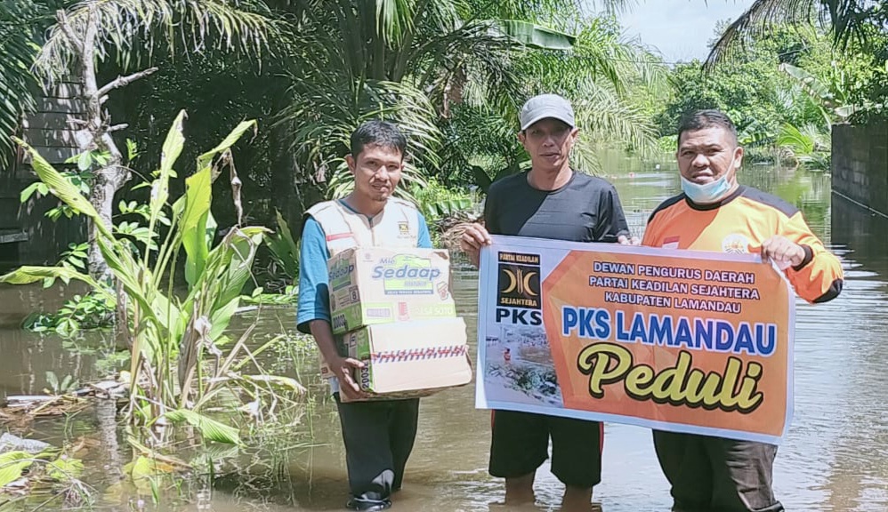 PKS Lamandau Bantu Warga Terdampak Banjir.