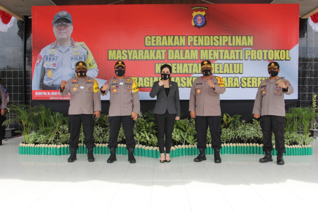 Usai Rapat di Rupatama, Kapolda dan Komisi III DPR RI Lepas Pendistribusian 3000 Masker