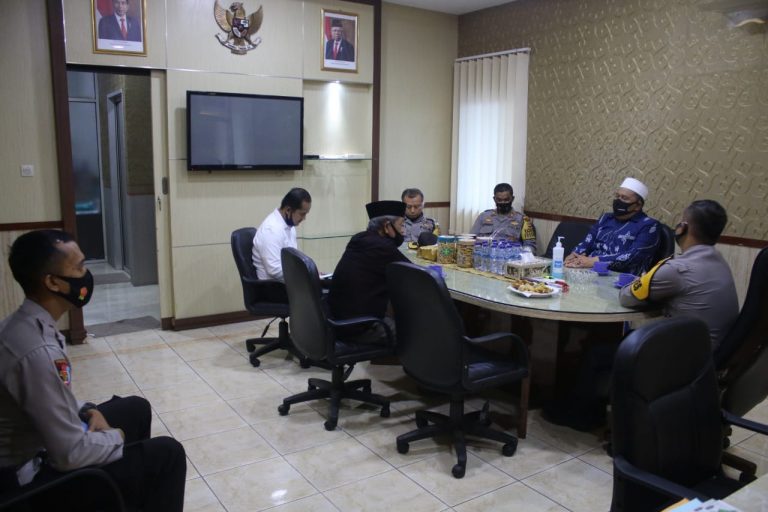 Kapolres Garut Menerima Kunjungan Silaturahmi Dari Ketua MUI