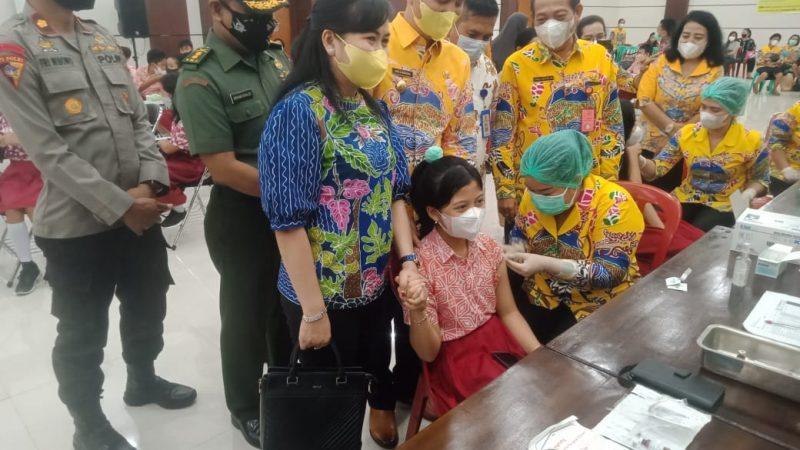 Pabung Hadiri Pencanangan Bulan Imunisasi Anak Nasional Kabupaten Gunung Mas