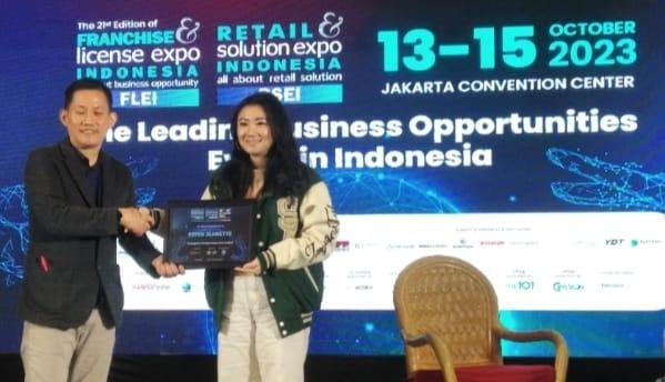 Ester Jeanette Paparkan Tips Live Shopping di FLEI Business Conference 2023