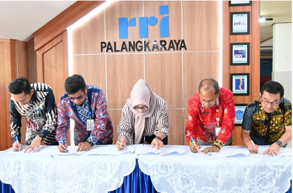 Giat : Penandatanganan Kerja Sama Antara Dinkes Prov. Kalteng Bersama RRI Palangka Raya