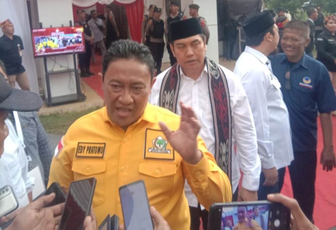 H Edy Protowo Mendampingi H Ahmad Rifa’i Dan H Jayadikarta Mendaftar Ke KPU Calon Bupati Dan Wakil Bupati