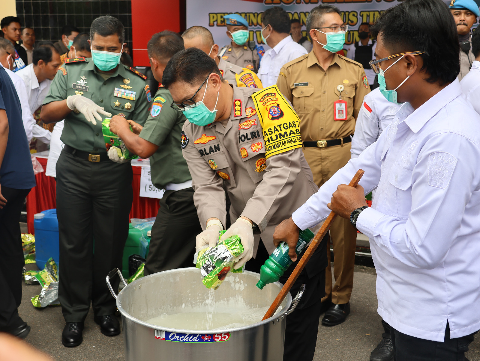 Musnahkan 50,6 KG Narkoba Jenis Sabu Kasus di Lamandau