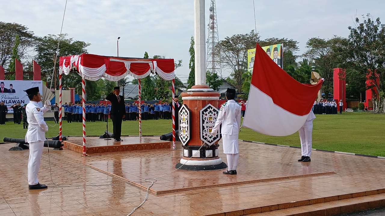 Komandan Kodim 1015/Sampit Hadiri Upacara Peringatan Hari Pahlawan